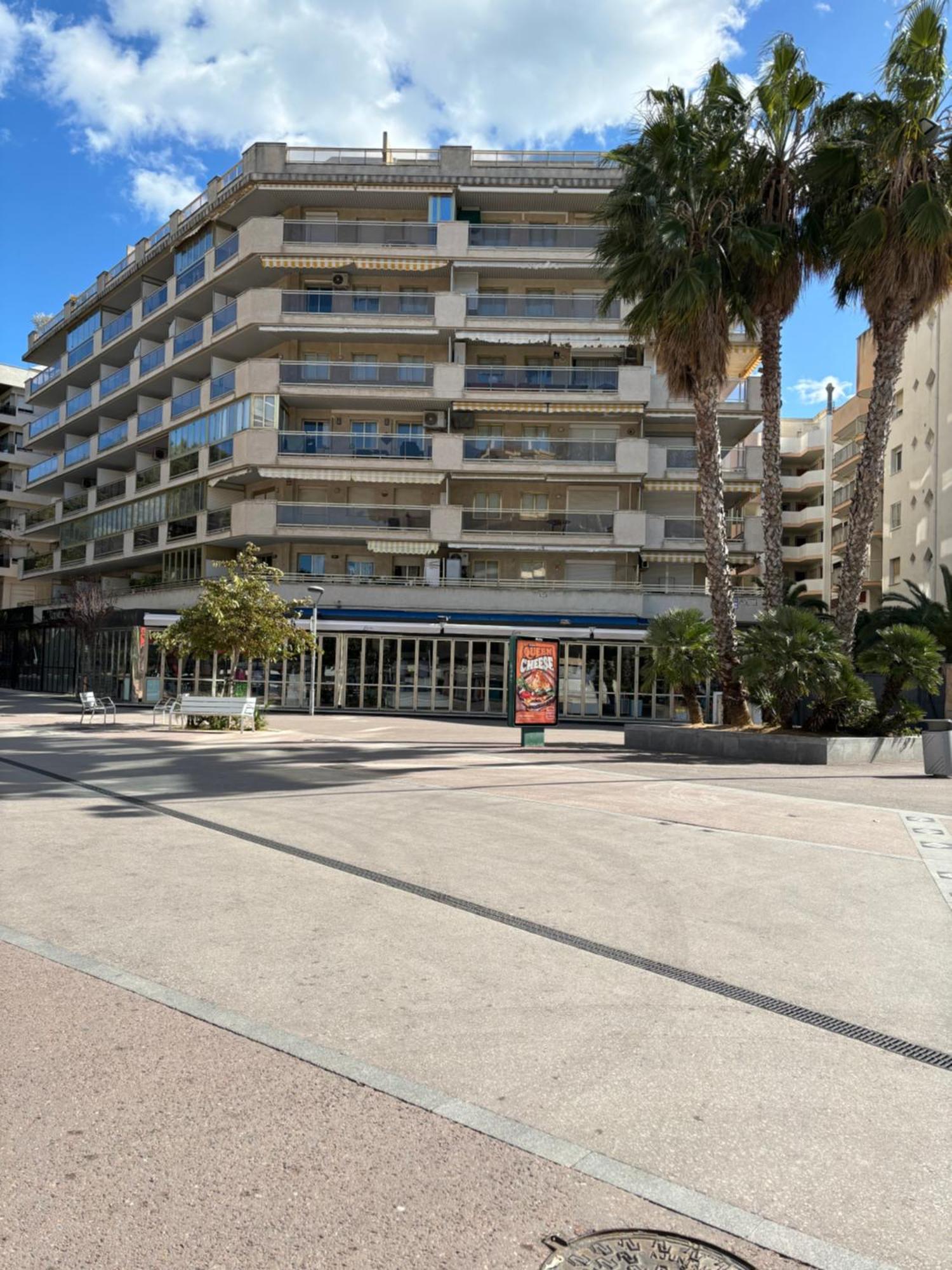 Apartamentos Amatista Salou Bagian luar foto